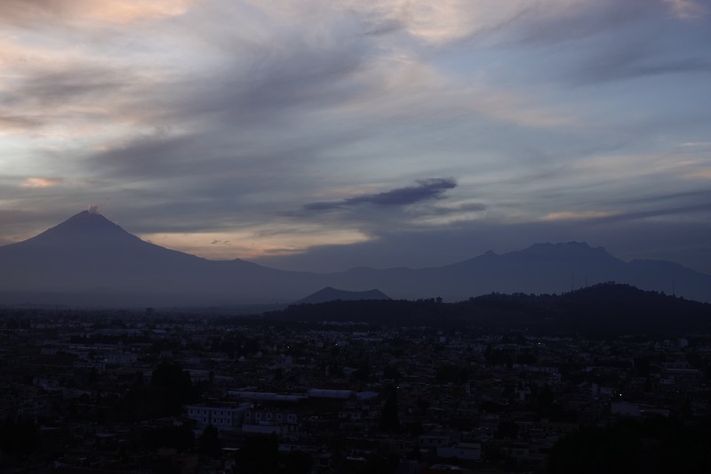 Vista de el Popocateptl e Izztacihuatl desde Cholula